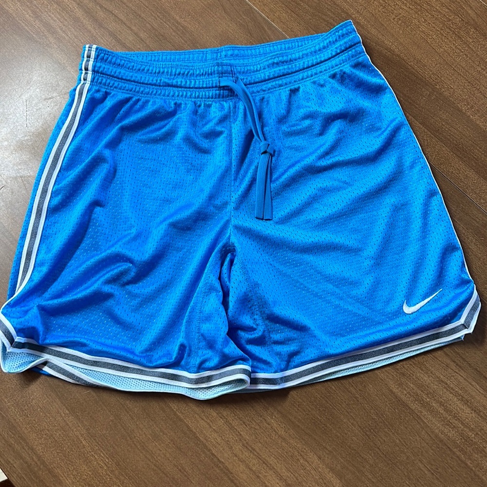 Nike dri-fit athletic shorts like new worn once